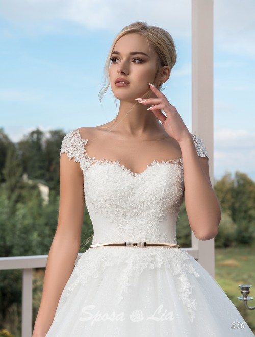 https://www.sposa-lia.com/images/stories/virtuemart/product/256       (2).jpg
